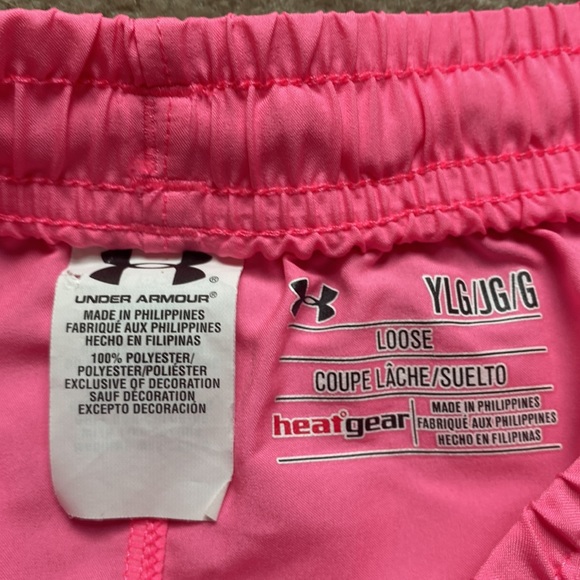 Youth Large Pink shorts - Picture 2 of 3